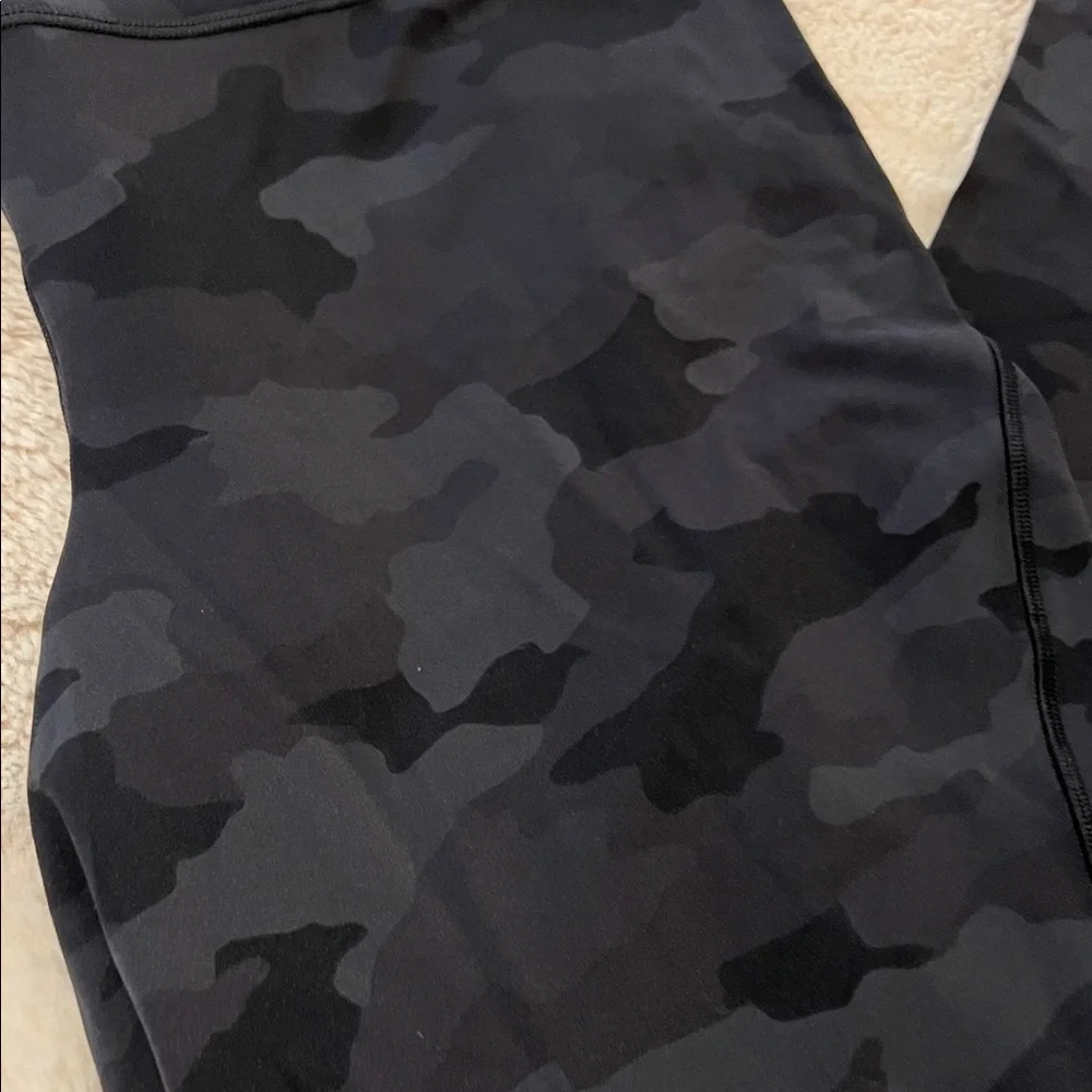 Lululemon Wunder Train High Rise tights - Picture 4 of 5